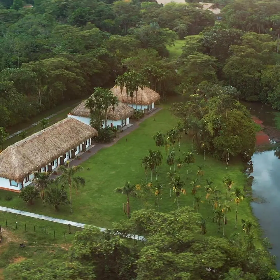 Hotel Reserva De Piedemonte ビリャビセンシオ